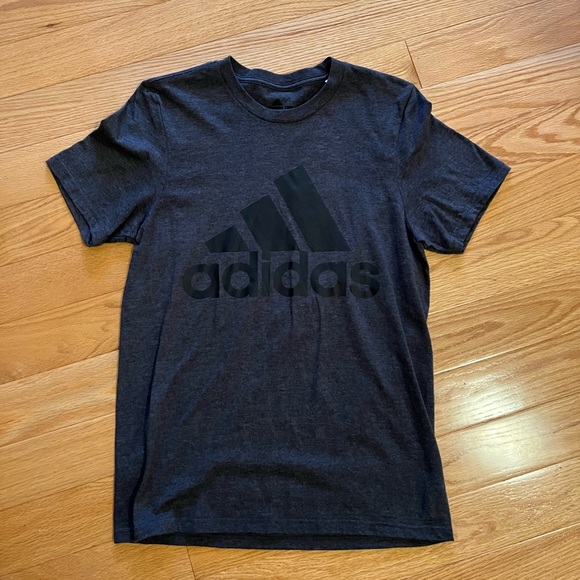 NWOT Adidas Amplifier Tee - Picture 1 of 3